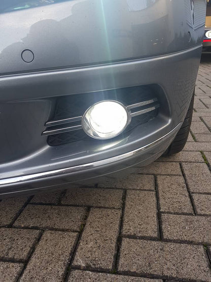 MERCEDES C-Klasse (W/S / C204)  ab 2011-2014  LED Upgrade-Set mit Halogen-Scheinwerfer