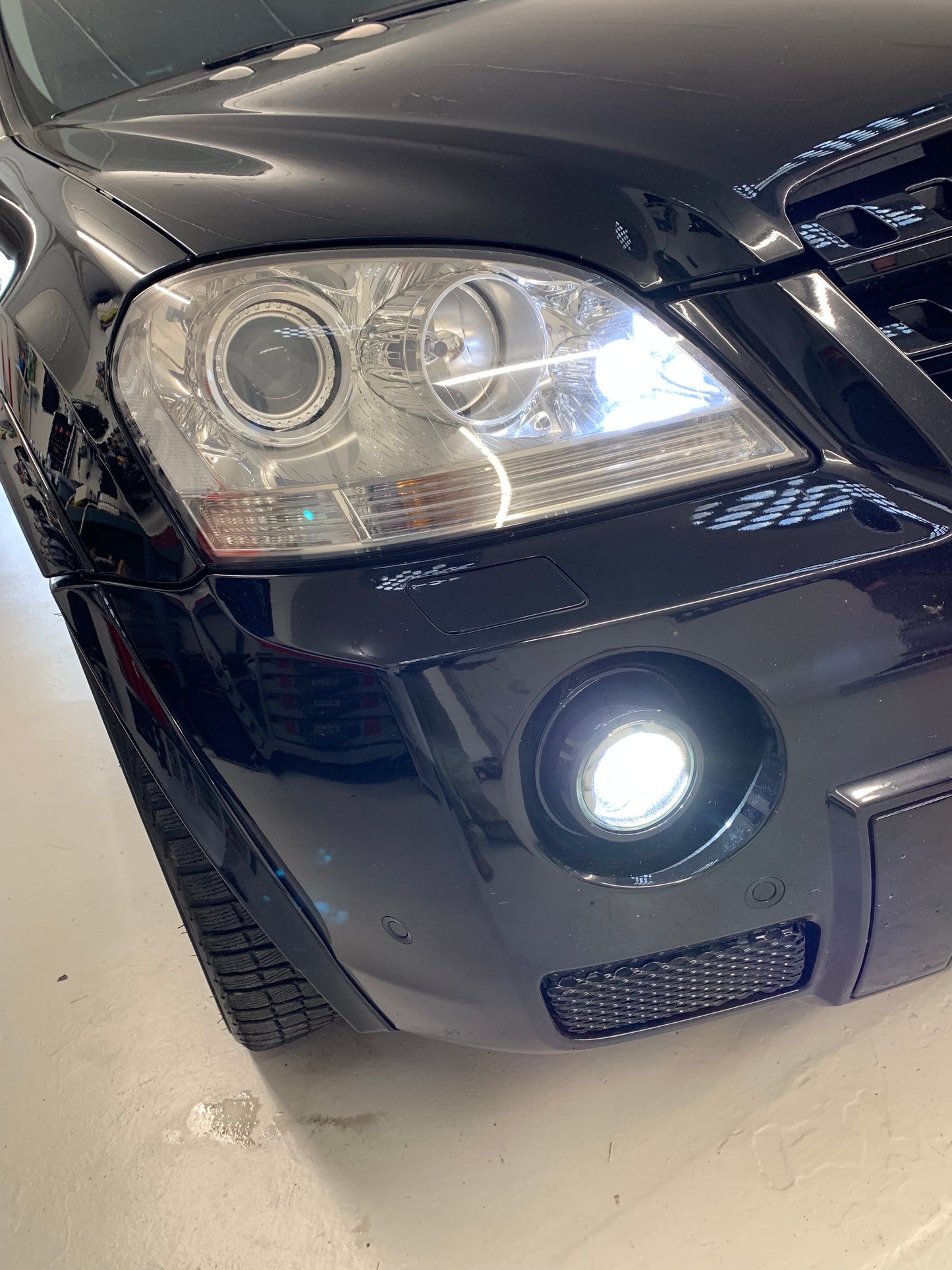 MERCEDES M-Klasse (W164) Facelift 2005-2011 LED Upgrade-Set mit Halogen-Scheinwerfer
